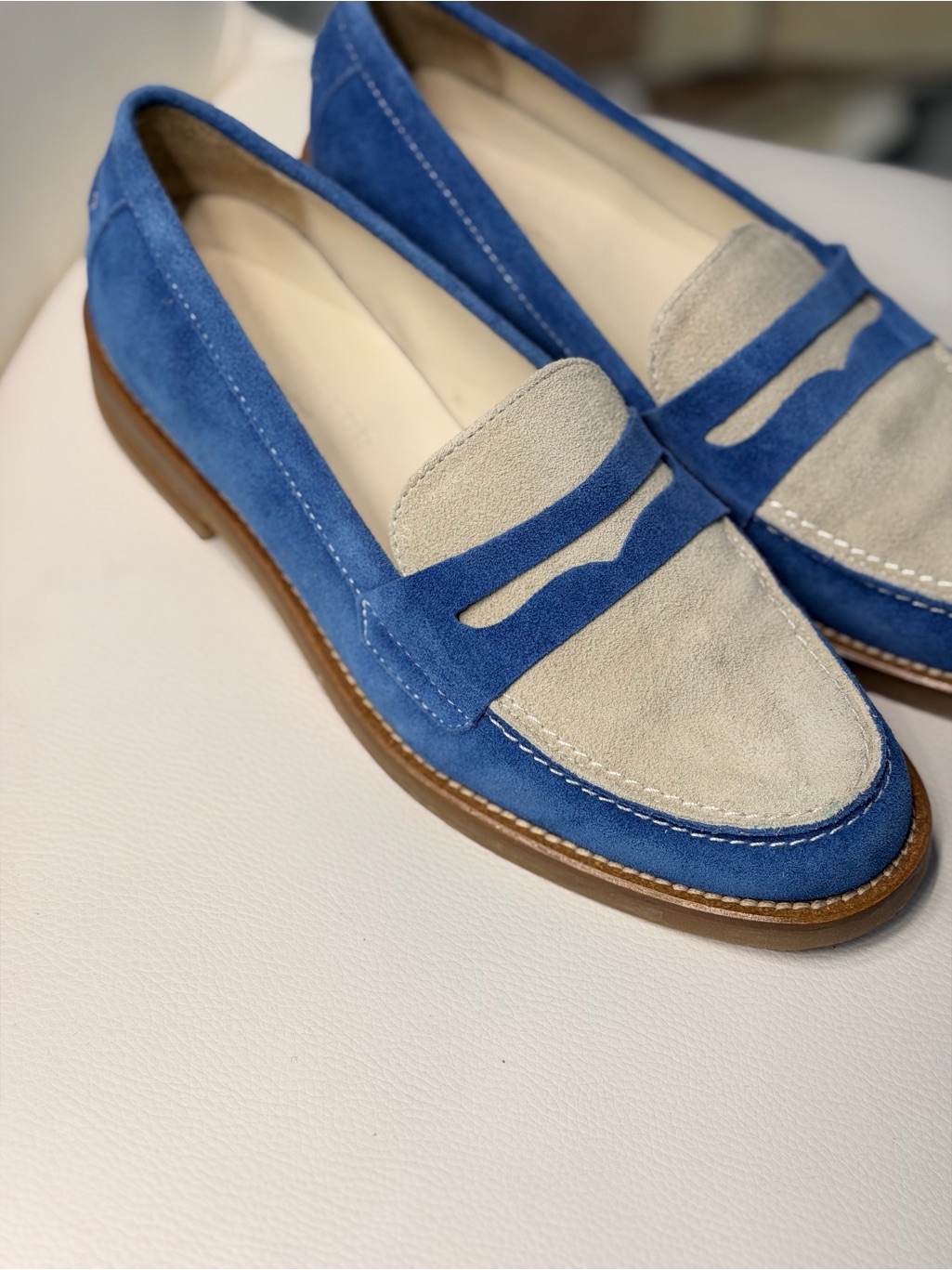Nwot Unisex Discontinued Suede Twotone Penny Loafers Cobalt Blue Light Gray Uk 4 — image 2 of 6